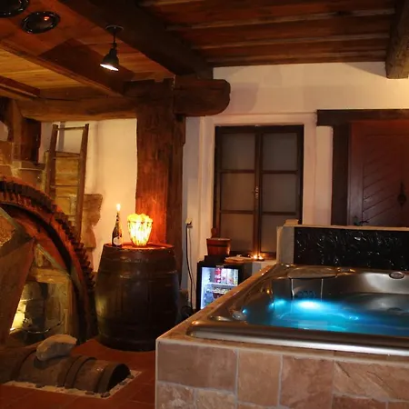 דירה Loucny Mlyn *